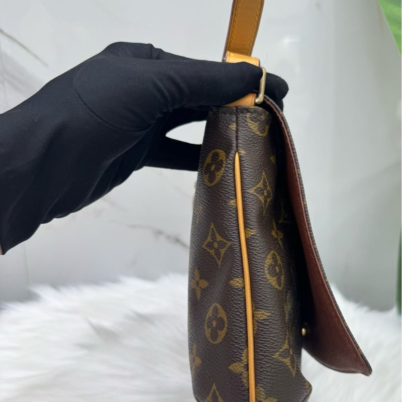 LV路易威登/Louis Vuitton老花橫版王菲包 編碼01 尺寸25x5x18cm-2