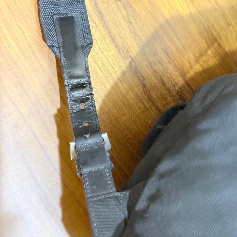 8新✨賠錢超甜賣🖤磁扣款🎖️超輕盈的PRADA經典尼龍 黑色後背包 降落傘背包-8