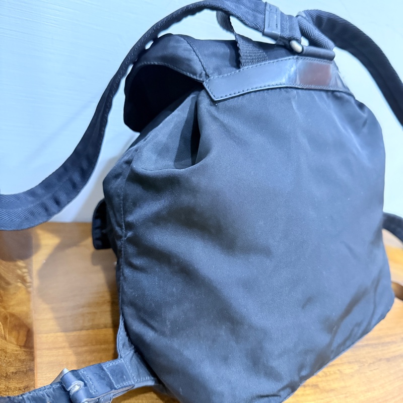 8新✨賠錢超甜賣🖤磁扣款🎖️超輕盈的PRADA經典尼龍 黑色後背包 降落傘背包-20