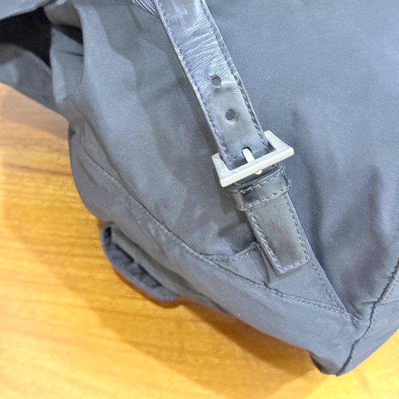 8新✨賠錢超甜賣🖤磁扣款🎖️超輕盈的PRADA經典尼龍 黑色後背包 降落傘背包-36