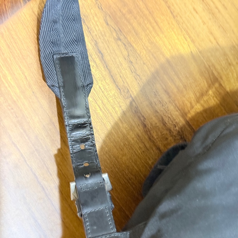 8新✨賠錢超甜賣🖤磁扣款🎖️超輕盈的PRADA經典尼龍 黑色後背包 降落傘背包-37