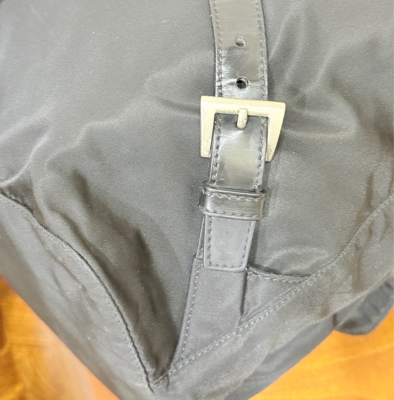 8新✨賠錢超甜賣🖤磁扣款🎖️超輕盈的PRADA經典尼龍 黑色後背包 降落傘背包-40