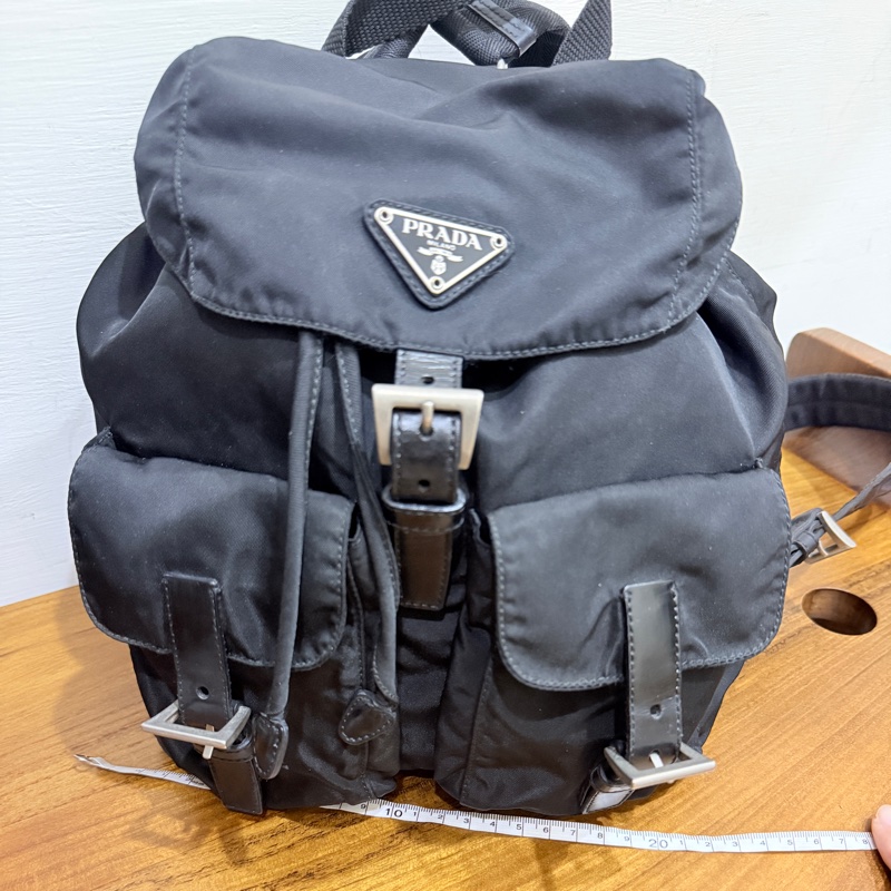 8新✨賠錢超甜賣🖤磁扣款🎖️超輕盈的PRADA經典尼龍 黑色後背包 降落傘背包-44