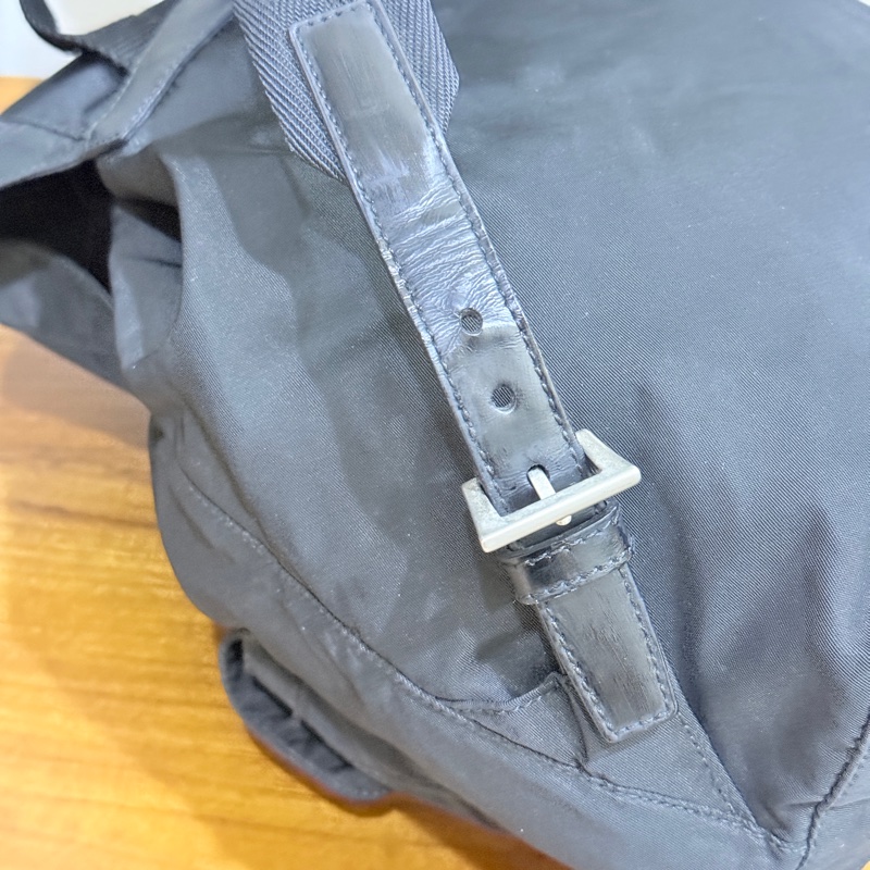 8新✨私物甜售🫶🏻磁扣款 超輕盈的PRADA經典尼龍 黑色後背包 降落傘背包-18