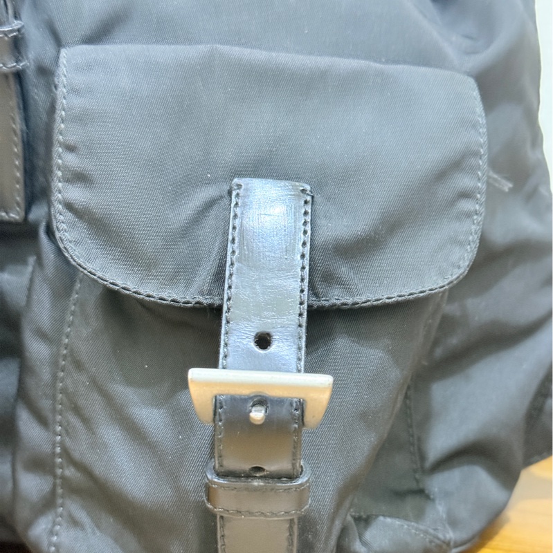 8新✨私物甜售🫶🏻磁扣款 超輕盈的PRADA經典尼龍 黑色後背包 降落傘背包-26