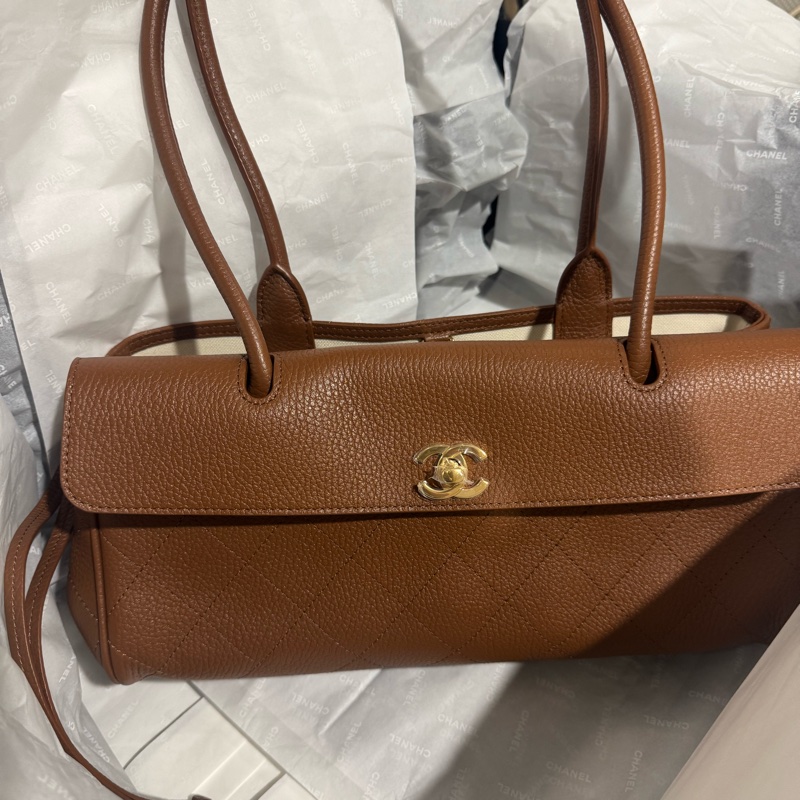 Chanel香奈兒26S焦糖色法棍包-1