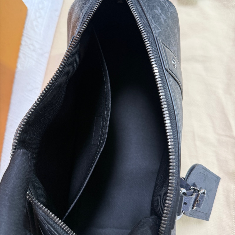 99新閒置未使用LV keepall 27 city 芯片款-6
