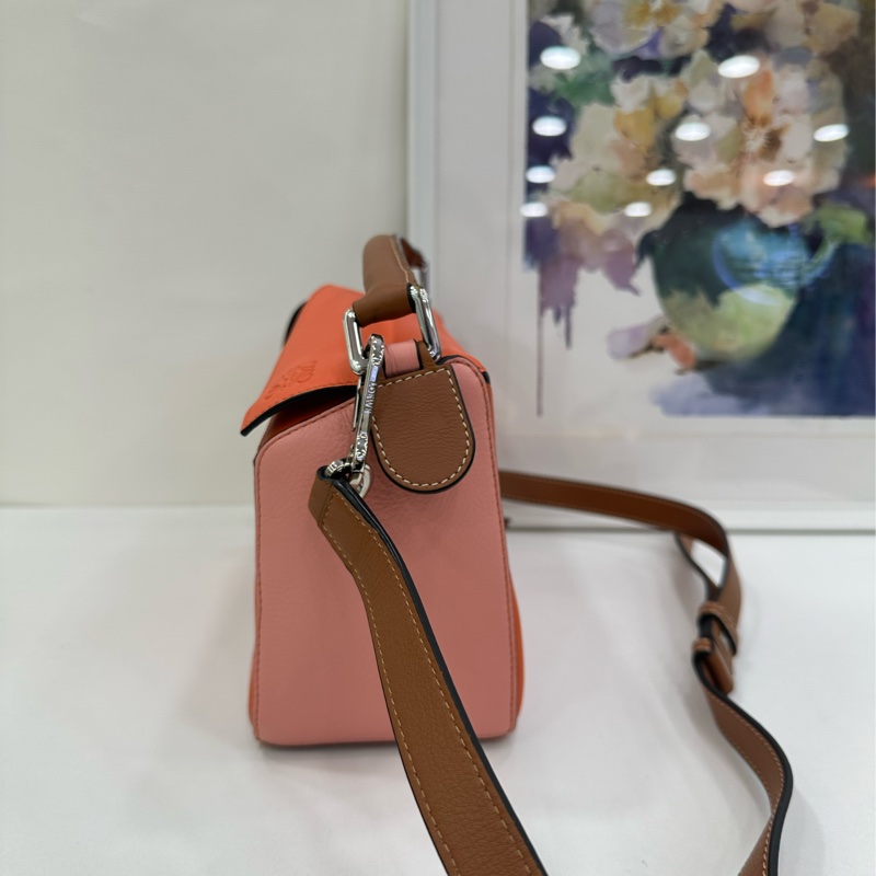 Loewe 羅意威 puzzle小號 24cm底長。-4