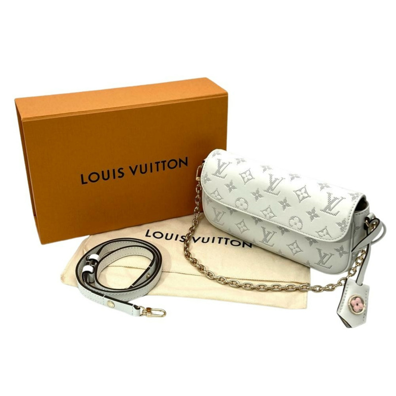 Louis Vuitton Wallet on Chain Ivy，3 用皮革皮夾，M11299，白色配金色五金，RFID 防護，Monogram Flower 系列，女士款。-9