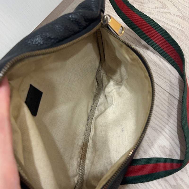 Gucci 大黑色皮革 腰包/斜背包 /胸包-14