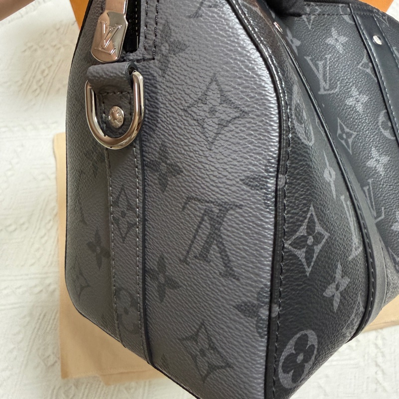 閒置未使用 LV 路易威登 keepall 27 city 芯片款 25年7月 配件 塵袋 尺寸：27 cm × 17 cm × 13 cm-4