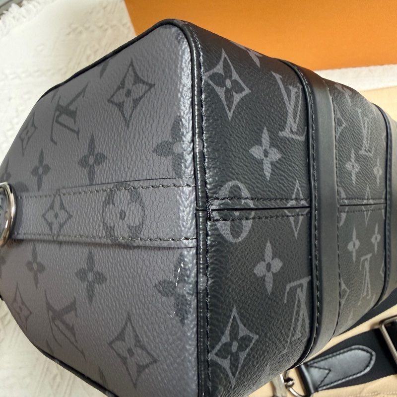 閒置未使用 LV 路易威登 keepall 27 city 芯片款 25年7月 配件 塵袋 尺寸：27 cm × 17 cm × 13 cm-5