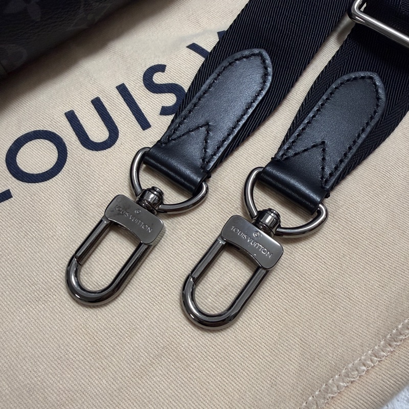 閒置未使用 LV 路易威登 keepall 27 city 芯片款 25年7月 配件 塵袋 尺寸：27 cm × 17 cm × 13 cm-8