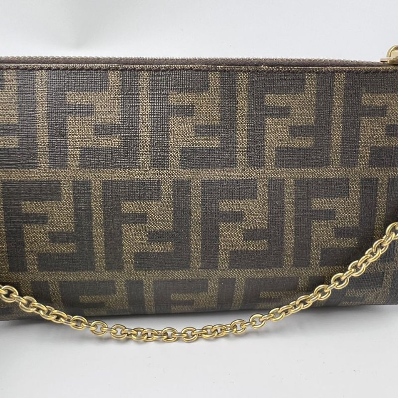FENDI FF 老花趣味印花鍊條手拿包-8