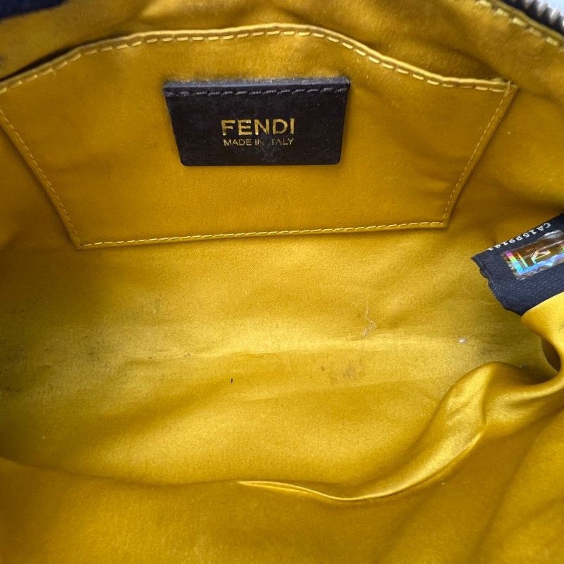 FENDI FF 老花趣味印花鍊條手拿包-14