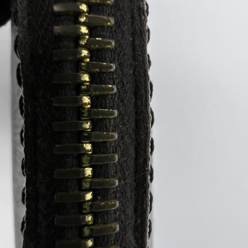 FENDI FF 老花趣味印花鍊條手拿包-19