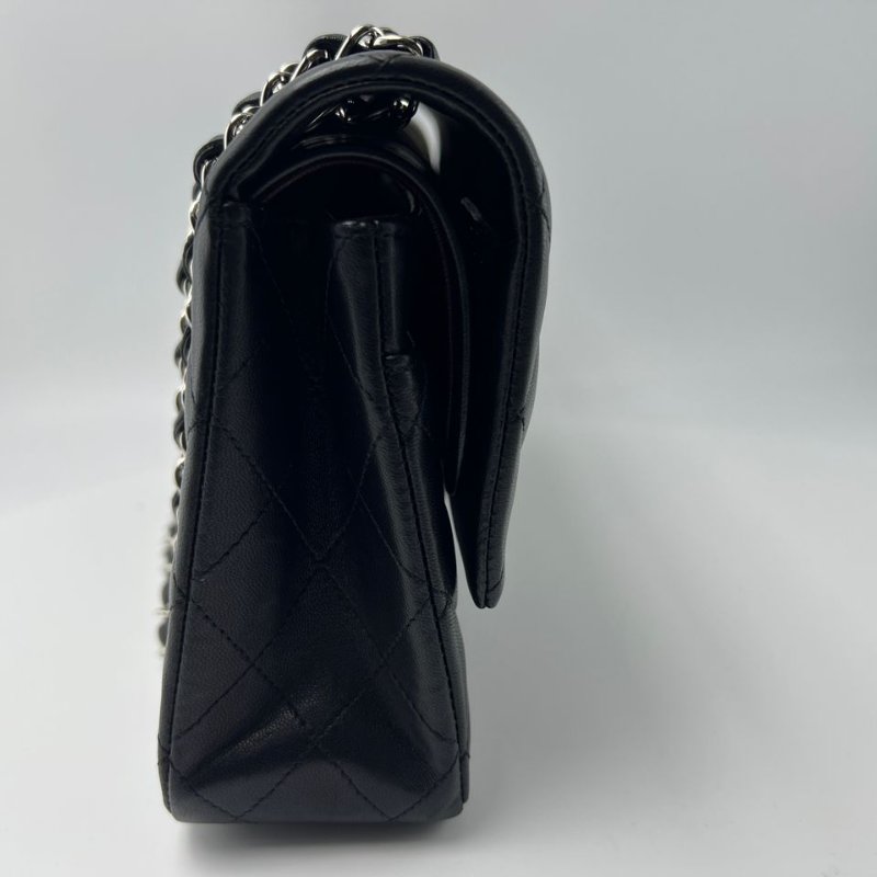 Chanel Classic Flap 經典口蓋包-8