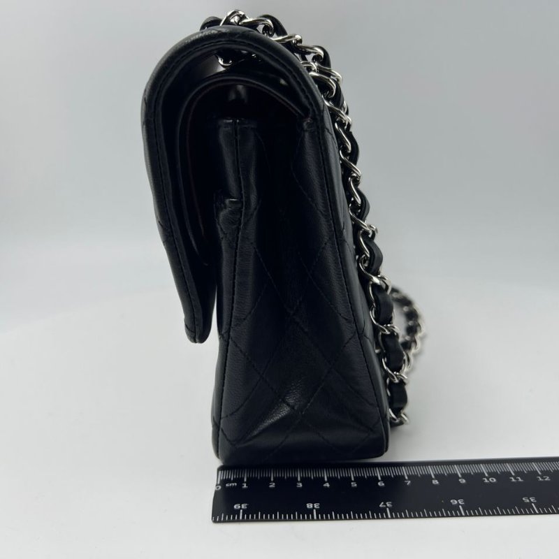 Chanel Classic Flap 經典口蓋包-9