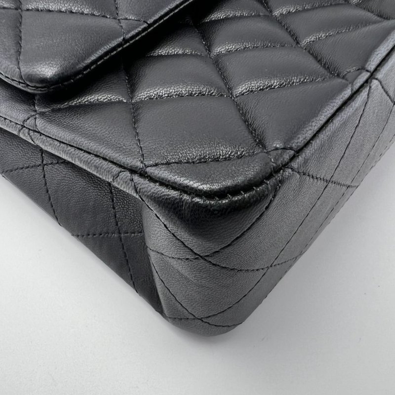 Chanel Classic Flap 經典口蓋包-12
