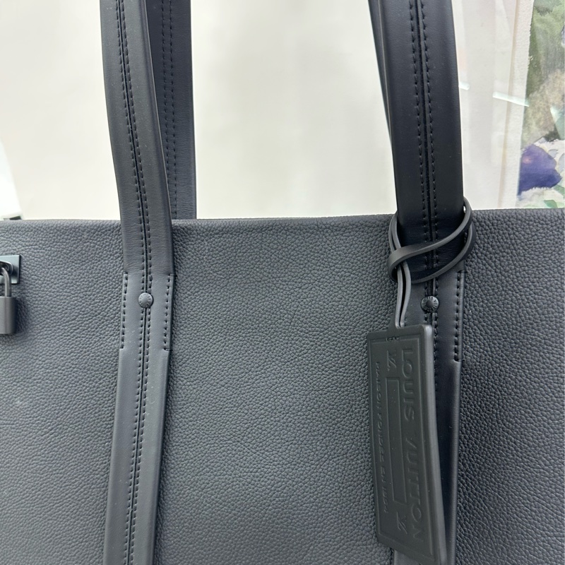 LV Aerogram tote黑色全皮公事包 takeoff tote 晶片款 黑色 牛皮 尺寸36.5*33*13-7