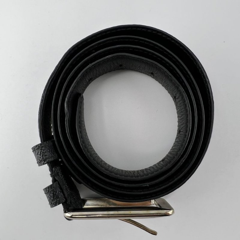 Louis Vuitton Taïga 牛皮針扣皮帶-4