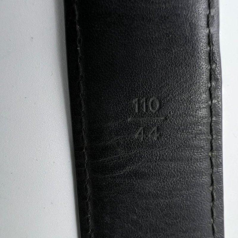 Louis Vuitton Taïga 牛皮針扣皮帶-7