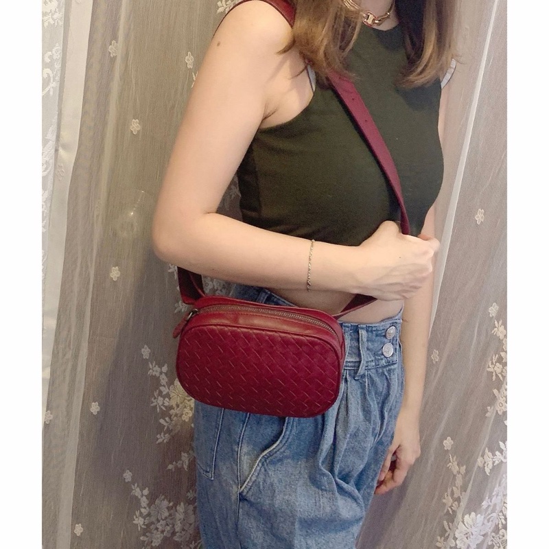 閒置全新未使用 Bottega Veneta 枣紅編織 腰包（附皮帶）可做斜挎包-11