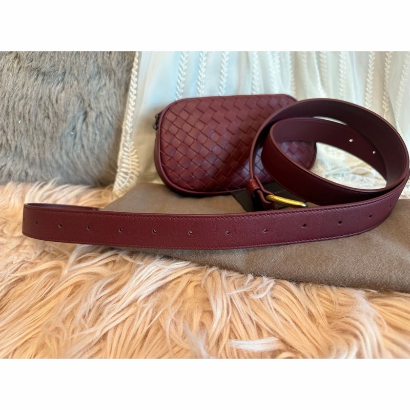 閒置全新未使用 Bottega Veneta 枣紅編織 腰包（附皮帶）可做斜挎包-22