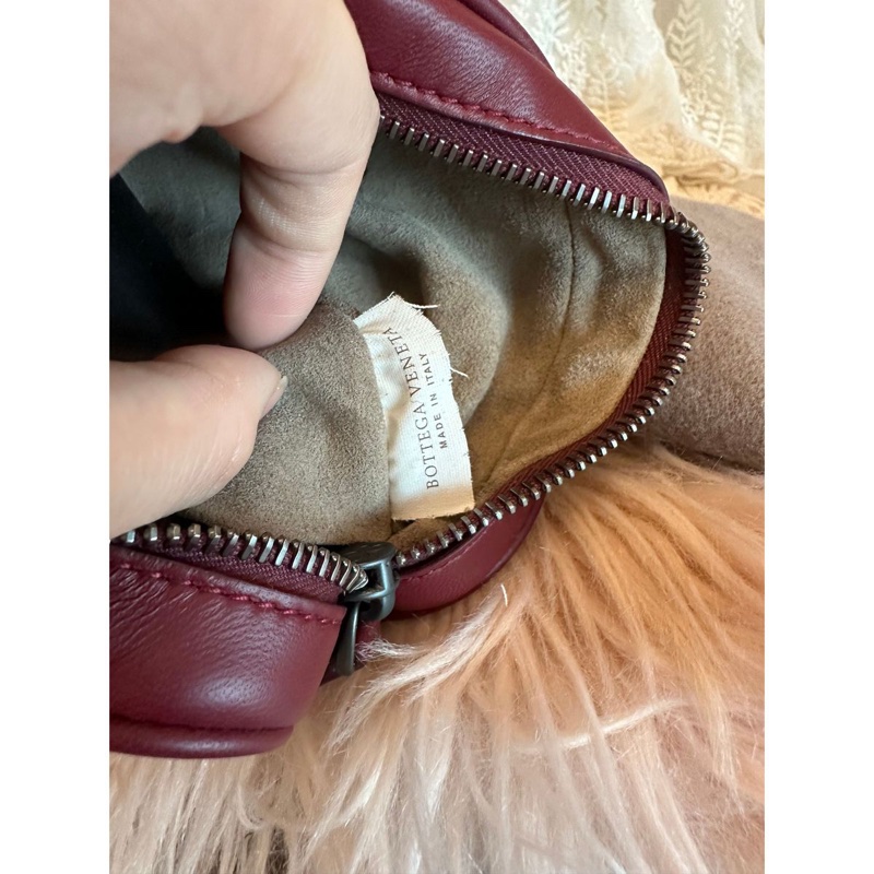 閒置全新未使用 Bottega Veneta 枣紅編織 腰包（附皮帶）可做斜挎包-25