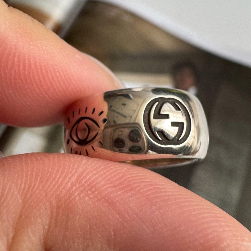 😍純銀不掉色超可愛 Gucci 銀色造型寬版戒指-7
