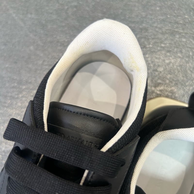 阿瑪尼 armani 黑色男款休閒運動鞋，尺碼41-11