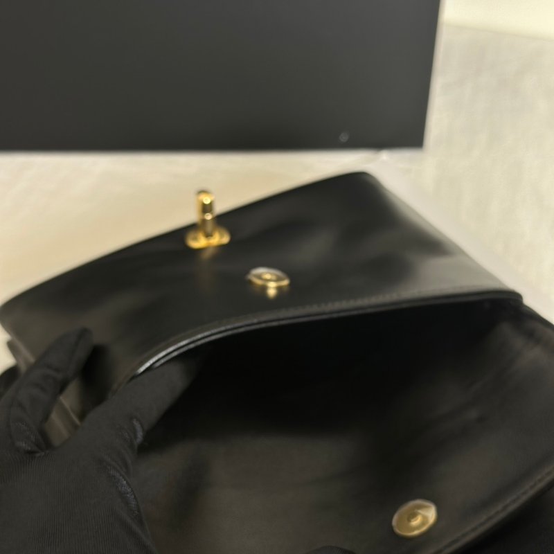 CHANEL 23B粒面牛皮風琴包 - 黑金-8