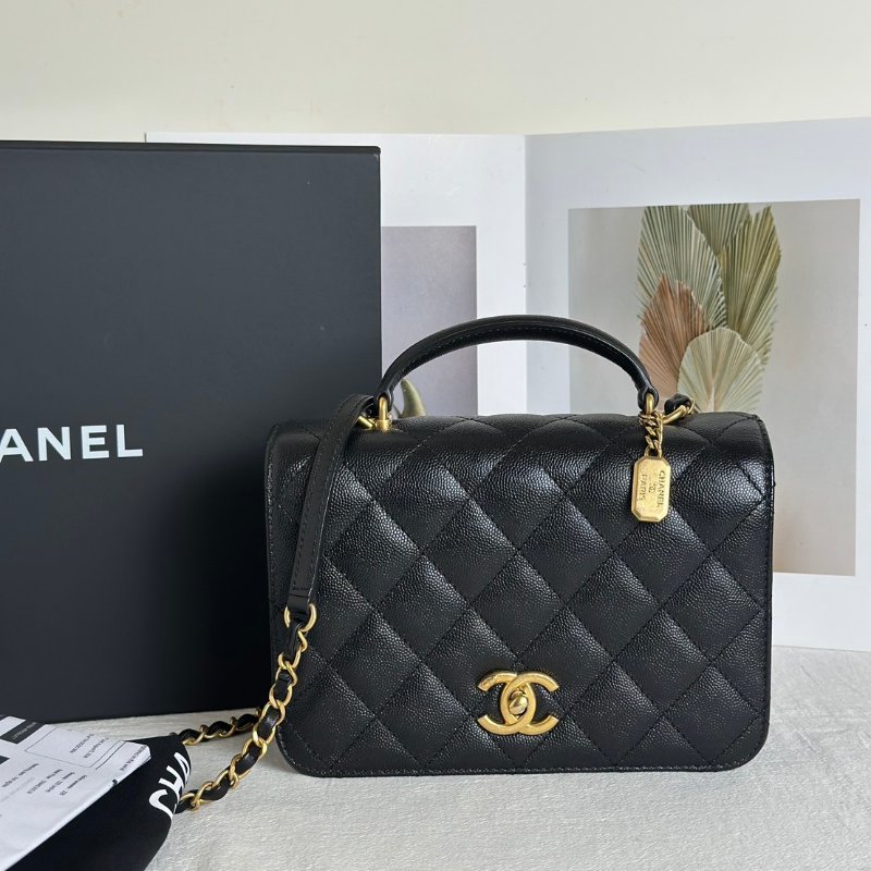 CHANEL 23B粒面牛皮風琴包 - 黑金-12