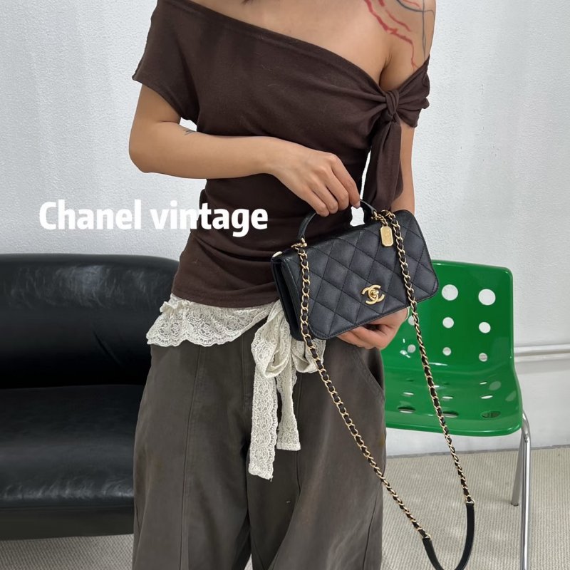 CHANEL 23B粒面牛皮風琴包 - 黑金-13