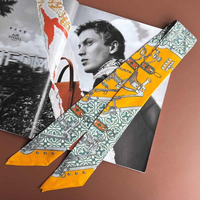 ::HERMES:: Scarf Twilly Horse Bit and Chain Silk Multicolor Orange Green 絲巾黃色/綠色/彩色-0