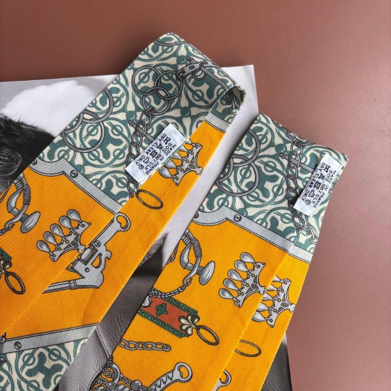::HERMES:: Scarf Twilly Horse Bit and Chain Silk Multicolor Orange Green 絲巾黃色/綠色/彩色-6