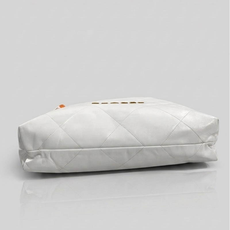 閒置新 香奈兒 24c 白金 黑字 22bag 中號 23年12月芯片款 無子袋 好價 尺寸42*39*8-4