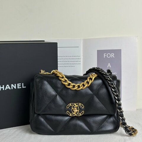 CHANEL 19 Bag 菱格紋羊皮手提肩背包 26 - 黑金
