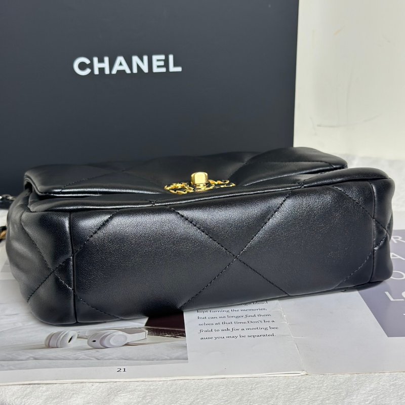CHANEL 19 Bag 菱格紋羊皮手提肩背包 26 - 黑金-5