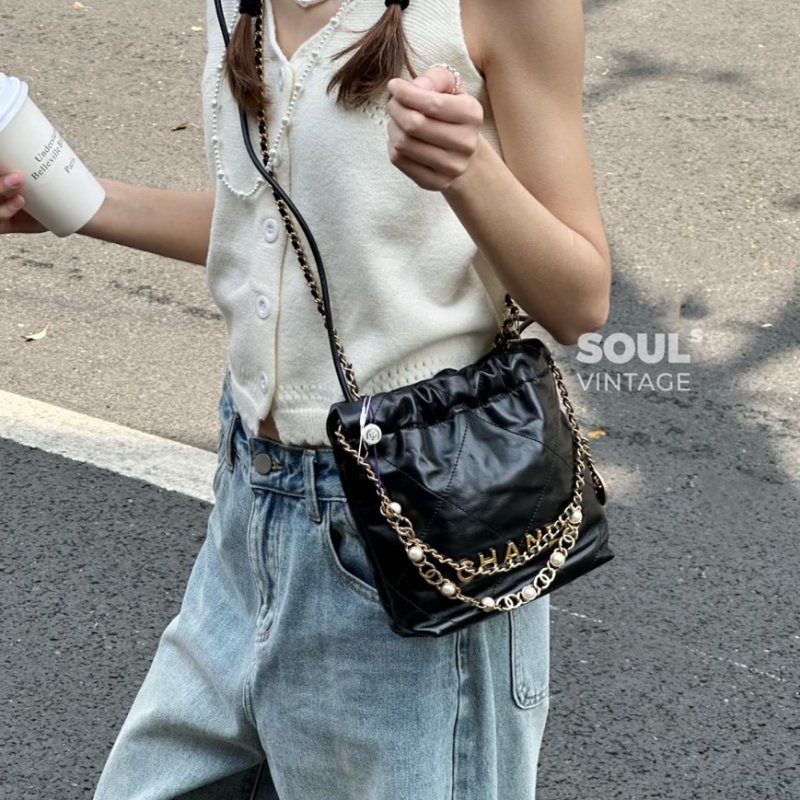 CHANEL 22 Mini bag 珍珠雙C鍊 - 黑金-15