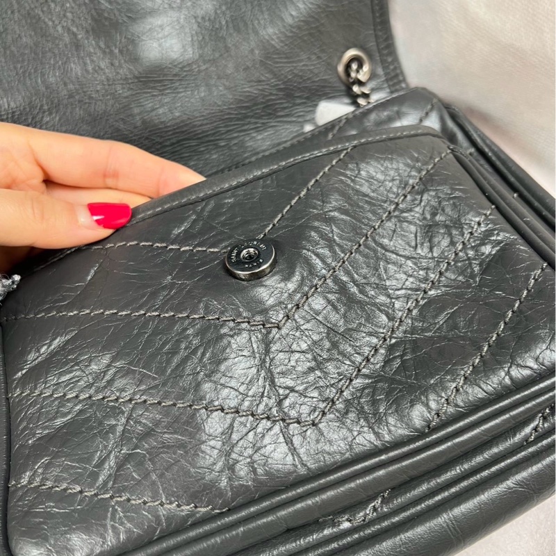 YSL聖羅蘭 niki新款D扣小號水泥灰色斜挎單肩包-5