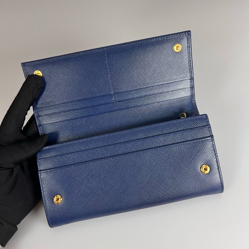 PRADA   藍釦式掀蓋長夾-4