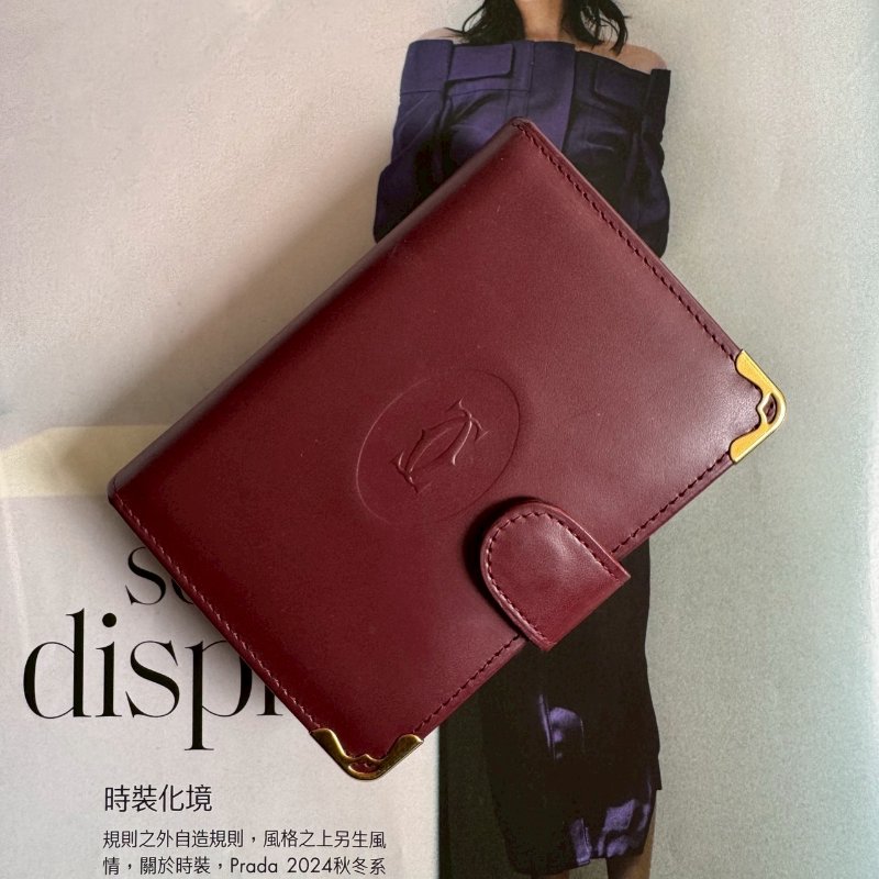 😍明星小卡收藏 拍立得相簿 Cartier 暗紅色扣式卡套-0