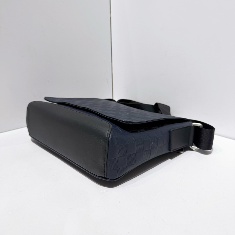 路易威登/Louis Vuitton  深藍色 棋盤格純皮款 有芯片壓紋logo 斜挎單肩包 25.0x 22.0x 7.0 cm-6