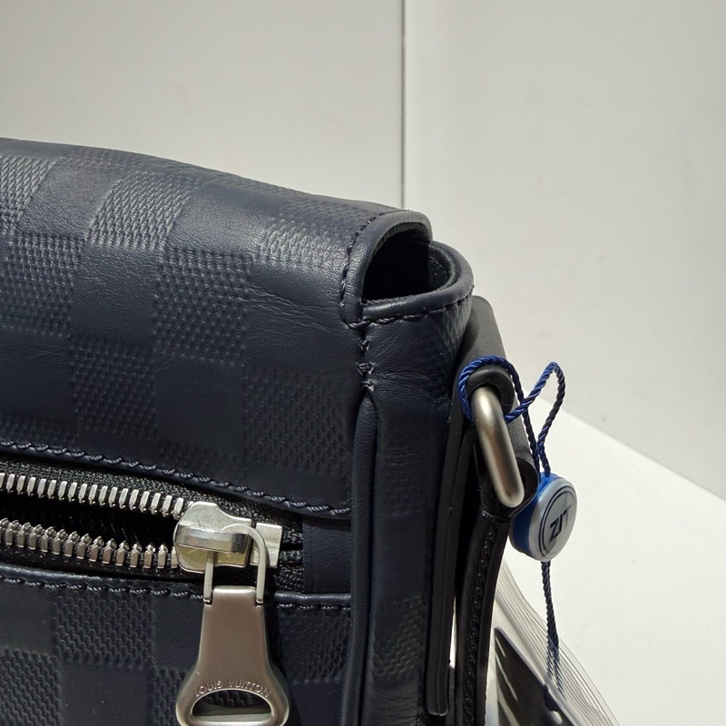 路易威登/Louis Vuitton  深藍色 棋盤格純皮款 有芯片壓紋logo 斜挎單肩包 25.0x 22.0x 7.0 cm-8