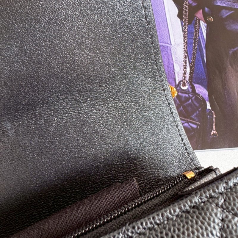 😍附金色可愛小吊飾 Chanel 黑色荔枝皮雙鏈包-3