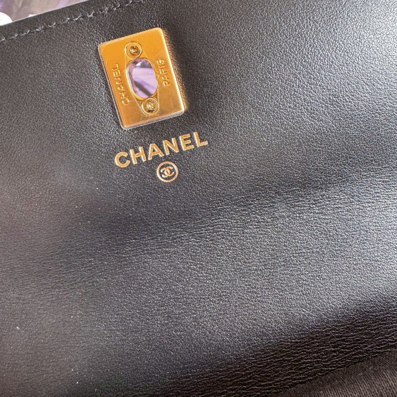 😍附金色可愛小吊飾 Chanel 黑色荔枝皮雙鏈包-4