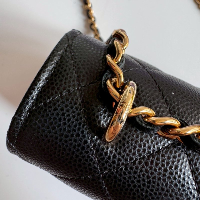 😍附金色可愛小吊飾 Chanel 黑色荔枝皮雙鏈包-9