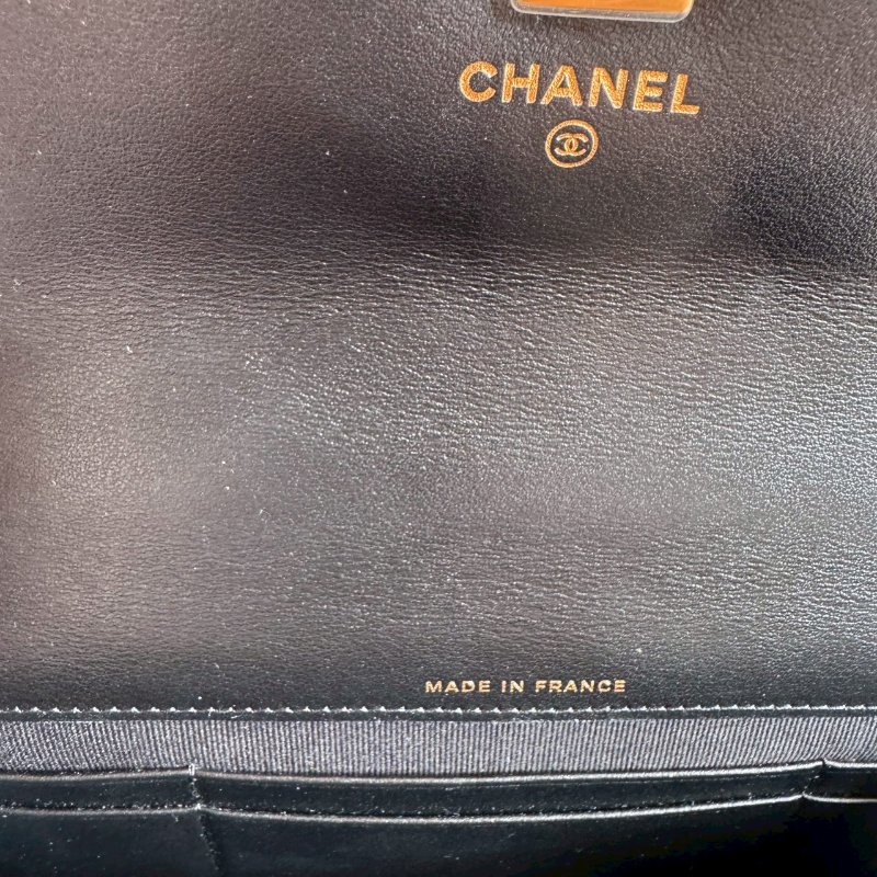 😍附金色可愛小吊飾 Chanel 黑色荔枝皮雙鏈包-15