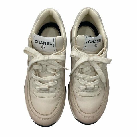 CHANEL 綁帶運動鞋 皮革 米白色
